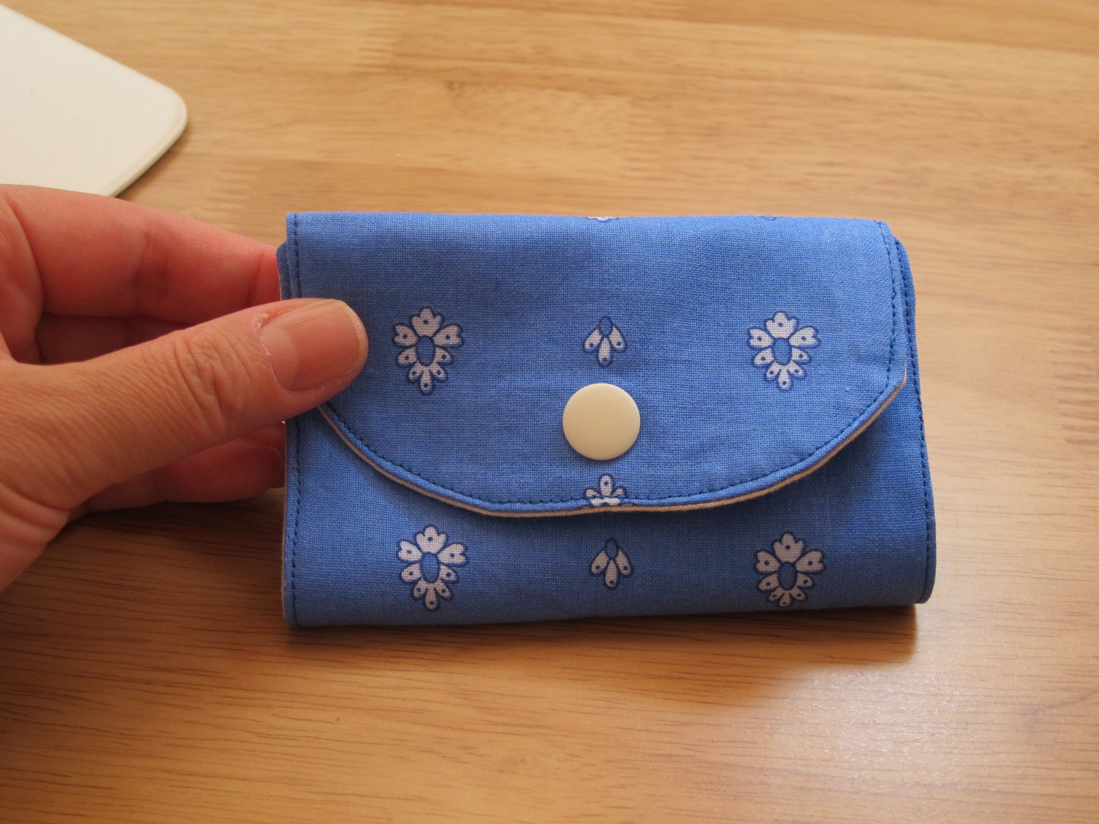I sewed a small purse from YouTube lesson video